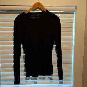 Plain black long sleeve Lululemon tee
